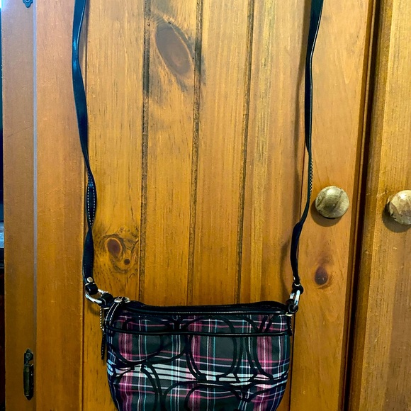 Small Coach crossbody - Picture 1 of 3